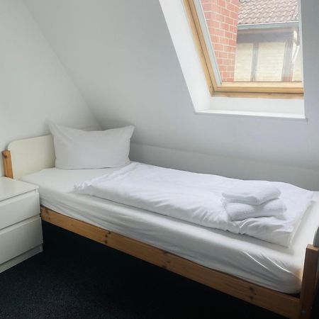 Markt Eins Gaestezimmer Schoppenstedt Eksteriør bilde